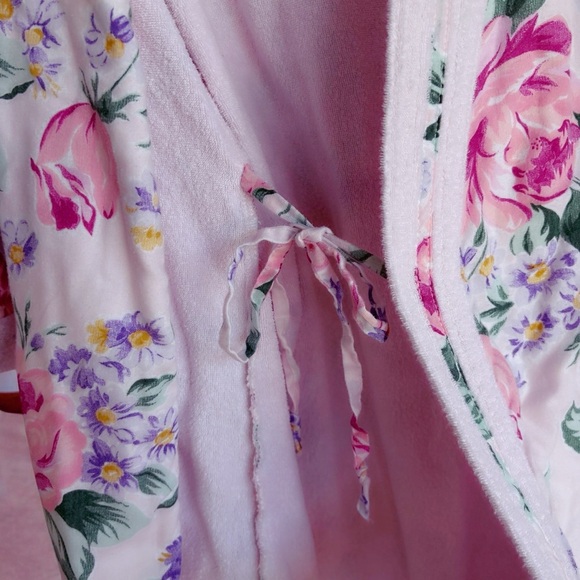 VTG Adonna Cotton Polyester Nightgown Floral Wrap Robe Pink Purple Green EUC - Picture 12 of 12